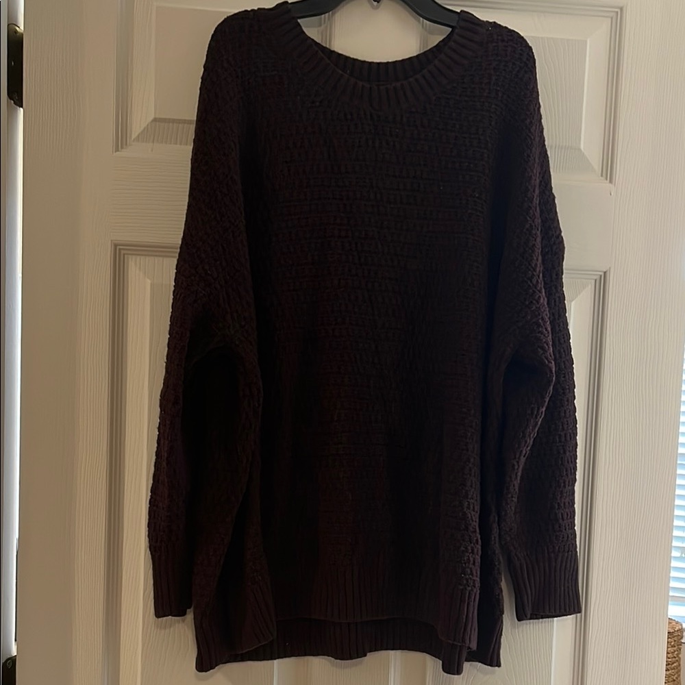 Old Navy burgundy women’s Sweater